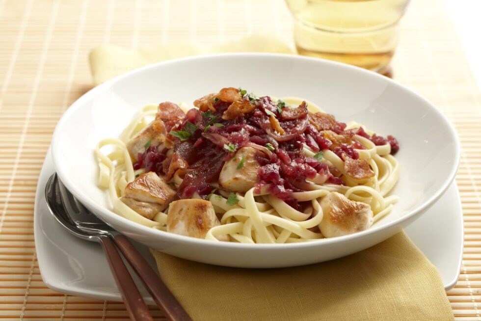 Red Cabbage & Bacon Pasta Aunt Nellie's