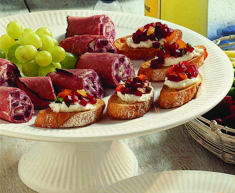 Beet & Goat Cheese Crostini