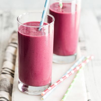 8-Drinks-Beet-Spinach-Power-Smoothie-1000px